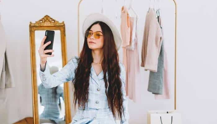 How Social Media Influences Personal Style in 2026 - Fashion In Beauty - Fashion in Beauty What Is My Style inspiration showing a woman creating a personalized fashion look with social media outfit ideas, wardrobe choices, and modern styling that reflects individuality and confidence.